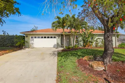 2502 SW 11th Court 1