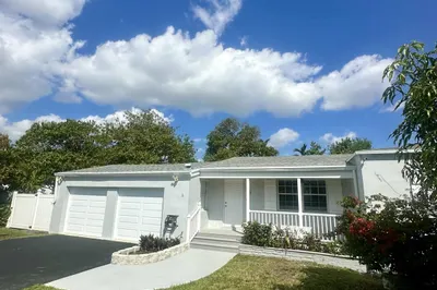 33 NW 118th Street 1