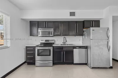 1876 SW 11th Ter #106 1