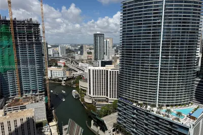 465 Brickell Ave #3906 1