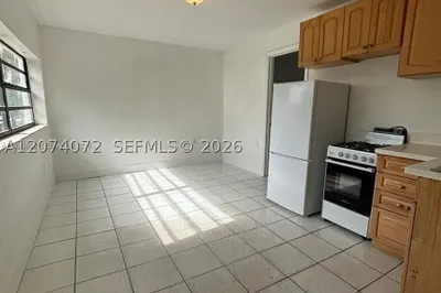1660 SW 24th Ave 0 1