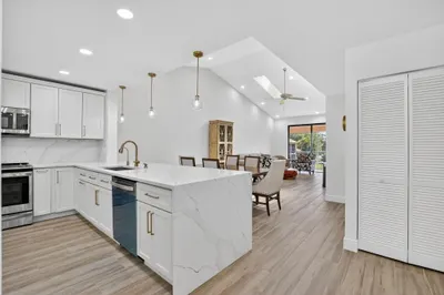 7917 La Mirada Drive 1