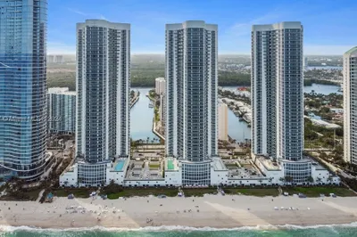 15901 Collins Ave #2401 1