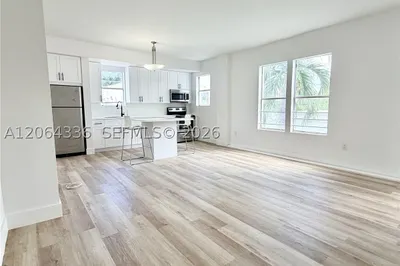 737 Jefferson Ave #204 1