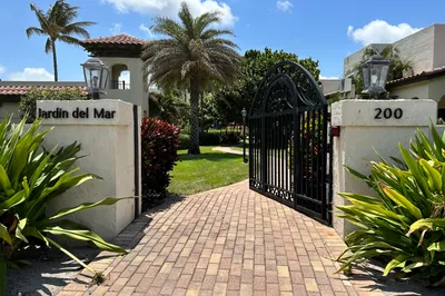 A1A Front Gate