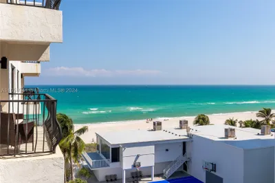 5415 Collins Ave #704 1