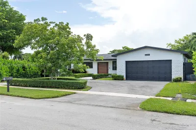 10630 NW 19th Pl 1