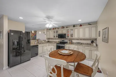2182 SE Wild Meadow Circle 1