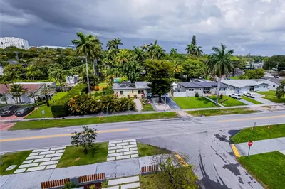 548 East Dr 1