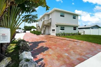 305 CYPRESS Drive #1,2,3,4,5 1