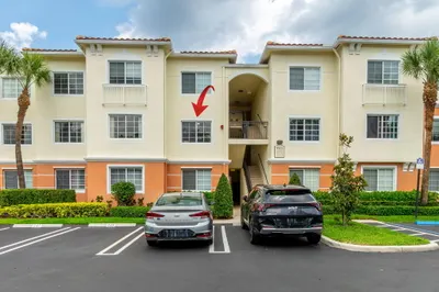 9901 Baywinds Boulevard #3201 1
