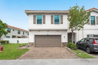 1011 Willow Place 1