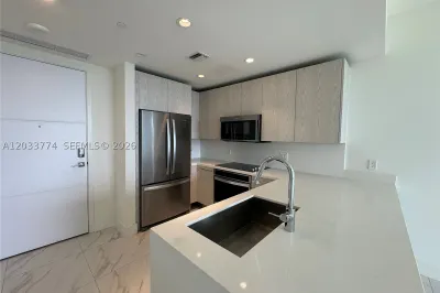 2000 Metropica Way #2111 1