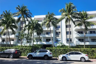 1610 Lenox Ave #206 1