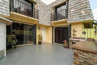 245 Woodland Road 1