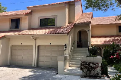 5650 Coach House Circle #F 1