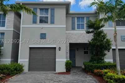 758 SE 16th Ct 1