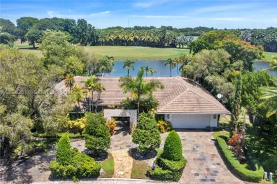 9448 NW 54th Doral Cir Ln 1
