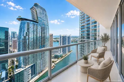 475 Brickell Ave #4315 1