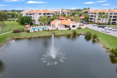 7519 La Paz Boulevard #207 1