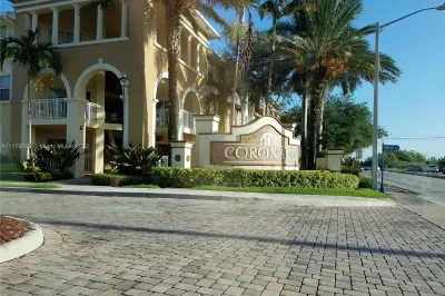 8899 NW 107 CT #211-12 1