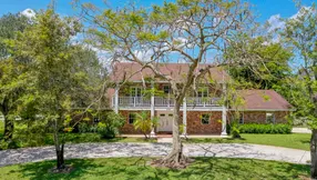 Just Listed | Wonderful in West Palm Beach | 5065 Horseshoe Circle N