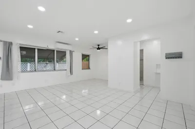 1201 N VICTORIA PARK Road #1203 1