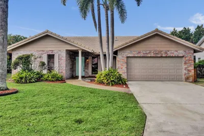 7014 NW 43rd St 1