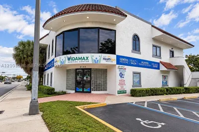 6109 Pembroke Rd 1