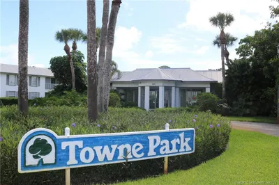 804 SE Central Parkway #2 1