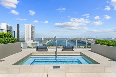1400 biscayne blvd #4106 1