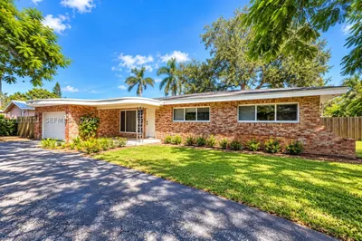 152 SW 59th Ave 1