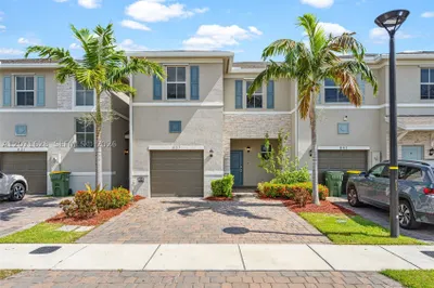 837 SE 16th Ct 1