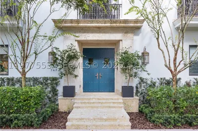 743 Almeria Ave 1