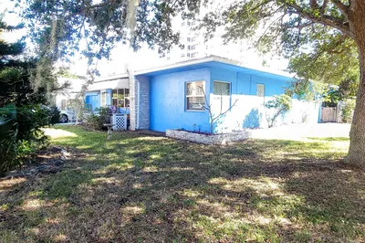 400 Sunset Dr 1