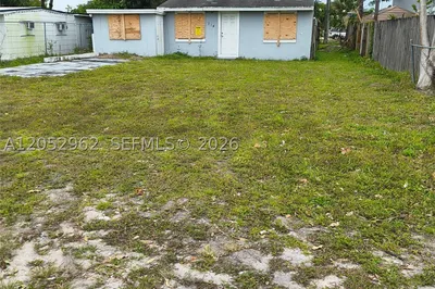 214 N 61st Ter 1
