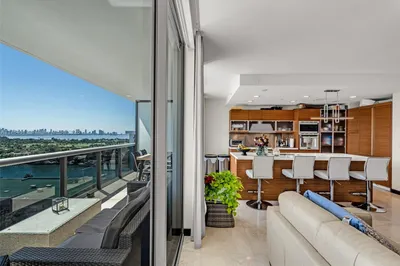 Living / View