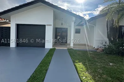15882 SW 138th Ct 1
