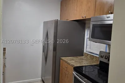 8550 N Sherman Cir #103 1
