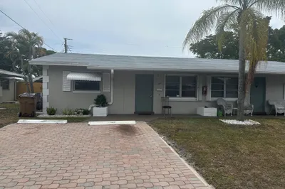 1404 SE 3rd Terrace 1