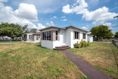 2501 NW 55th Ter 1