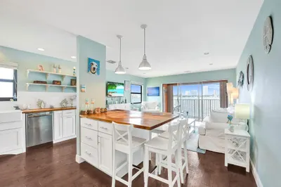 360 Wilma Circle #5 1
