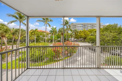 150 Ocean Lane Dr #2H 1