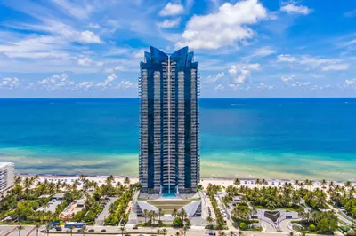 17121 Collins Avenue #2207 1