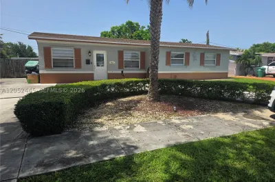 8035 NW 185th St #8035 1