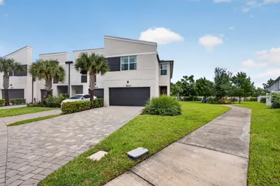 5600 Mentmore Drive 1