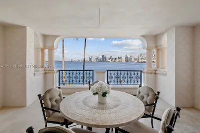 5235 Fisher Island Dr #5235 1