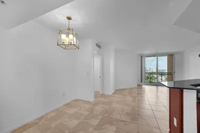 403 S Sapodilla Avenue #612 1