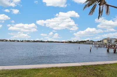 231 E Lantana Road #204 1
