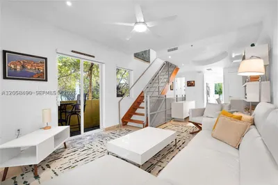 200 Washington Ave #15 1
